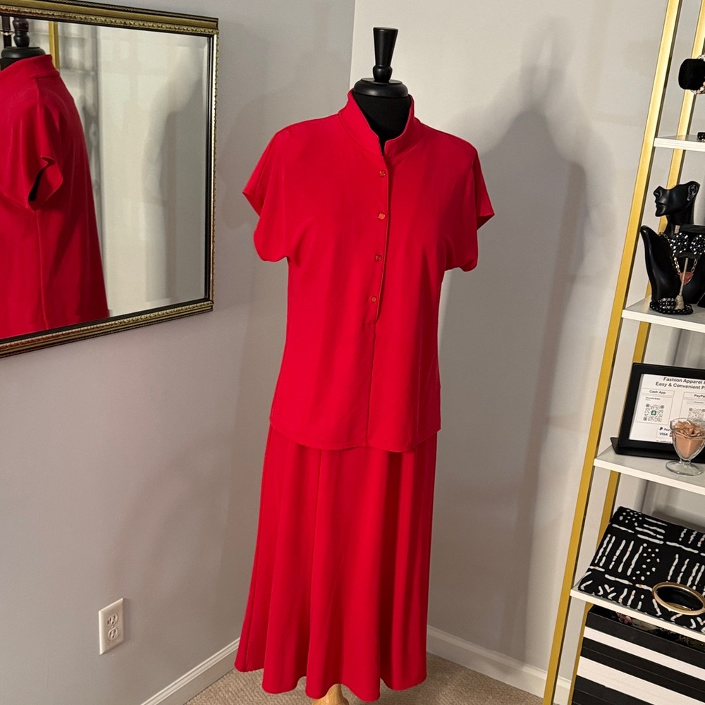 Elegant Red Women's Skirt Set